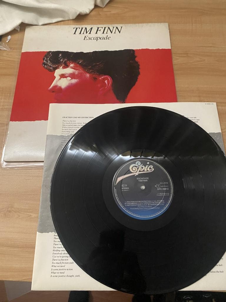 Tim Finn – Escapade, Ophalen of Verzenden, 1980 - 1989, Zo goed als nieuw, 12 inch