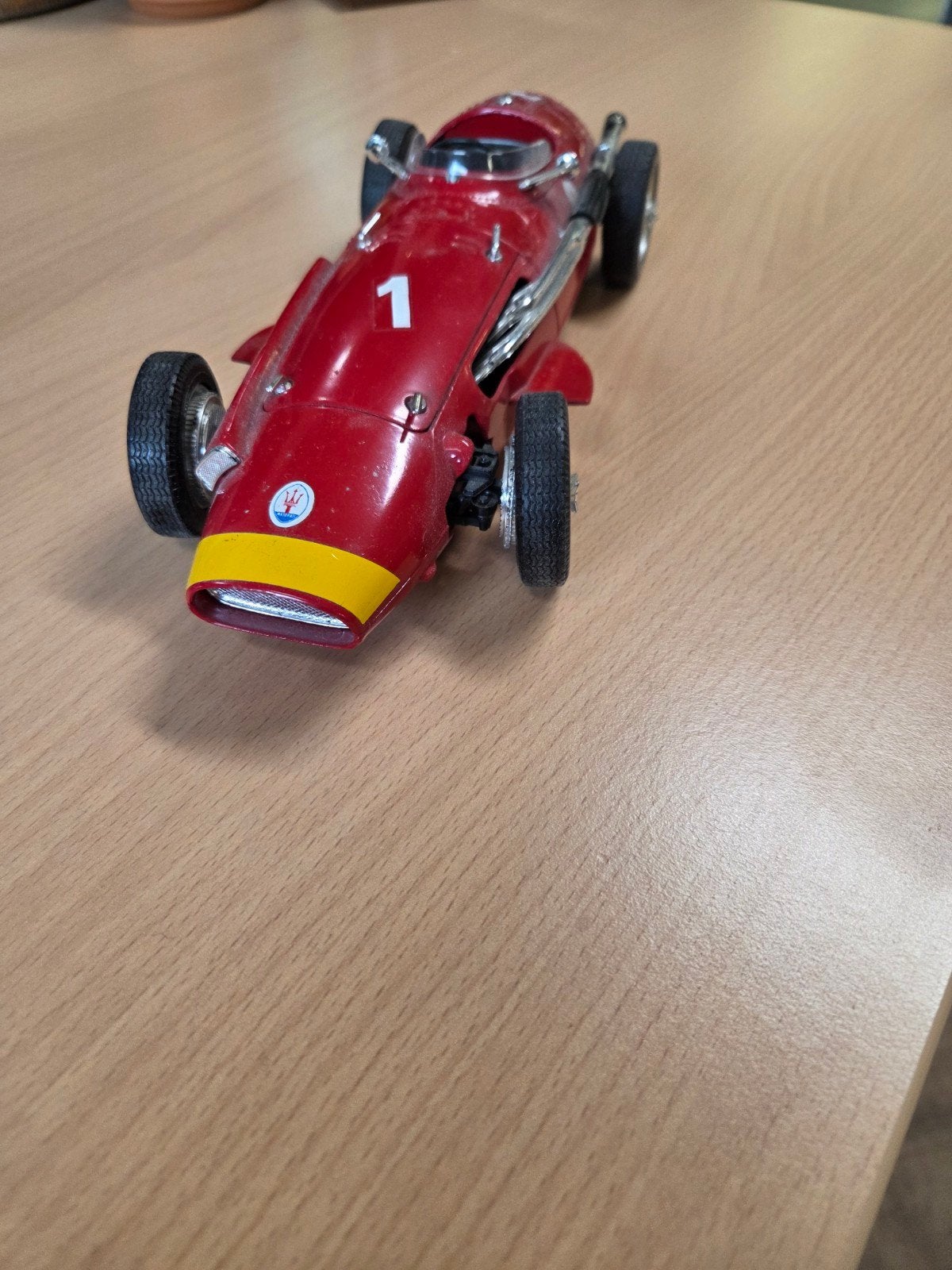 Schaalmodel Maserati 250 F van Polistil, met open motorkap, Ophalen, Overige merken