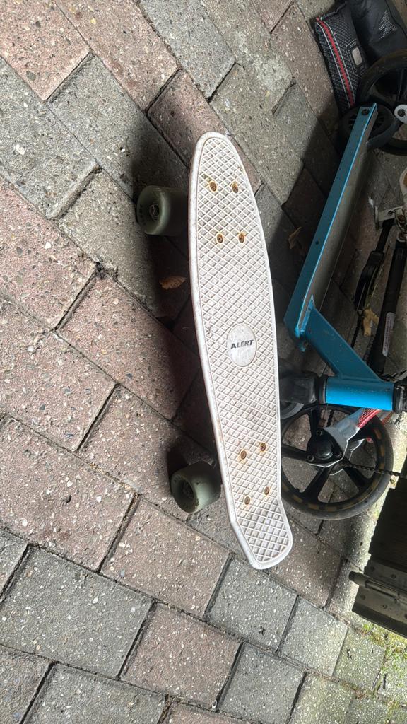 Skateboard wegens schuur opruiming te koop, Ophalen, Zo goed als nieuw