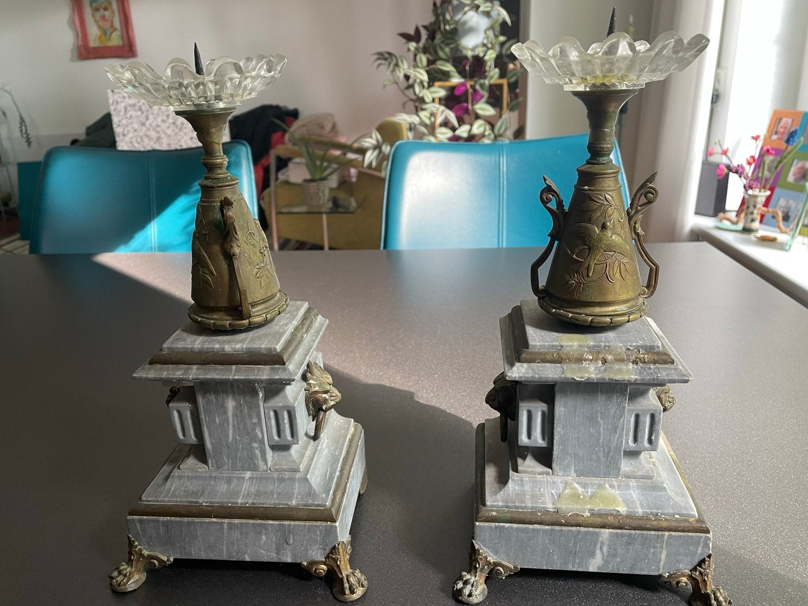 Antieke kandelaars met bronzen en marmeren details, Ophalen, Koper of Brons