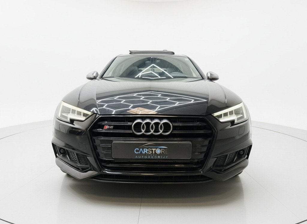Audi S4 Avant 3.0 TFSI S4 quattro RS STOELEN PANO ACC CAMERA, Gebruikt, 2995 cc, 1650 kg, Zwart