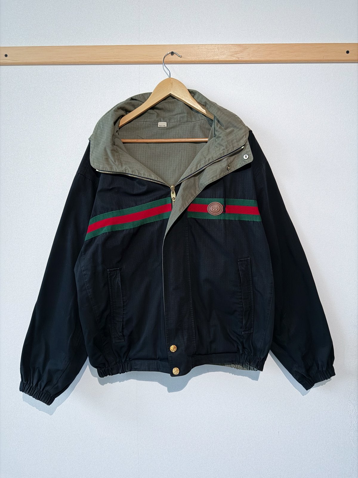 Gucci Reversible Web Stripe Jacket Black / Military Green, Ophalen of Verzenden, Zo goed als nieuw, Maat 48/50 (M), Zwart