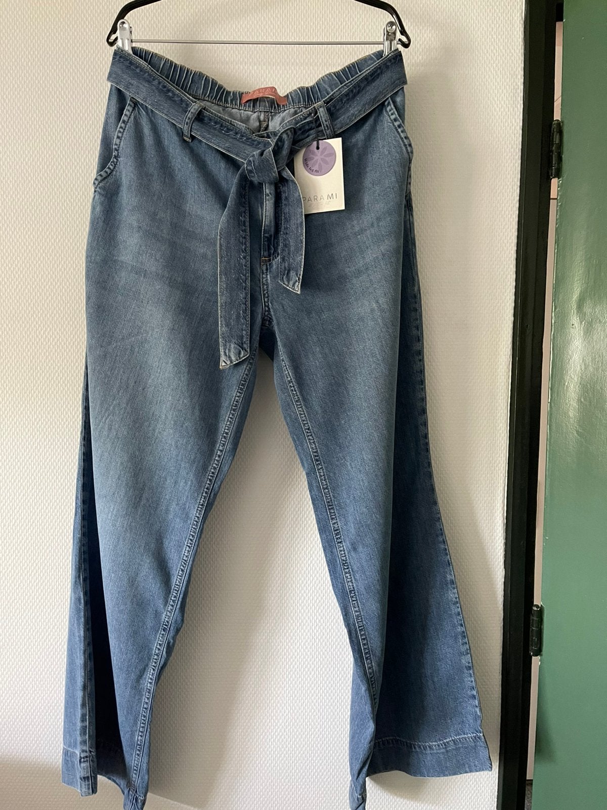 Nieuwe jeans van Parami, Kleding | Dames, Spijkerbroeken en Jeans, Verzenden, Nieuw, Blauw, Overige jeansmaten