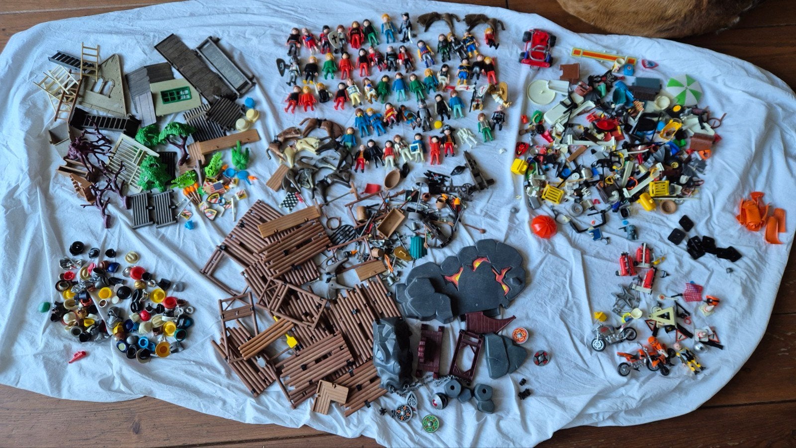 Grote partij Playmobil ridders piraten paarden motoren, Ophalen of Verzenden, Gebruikt, Los playmobil