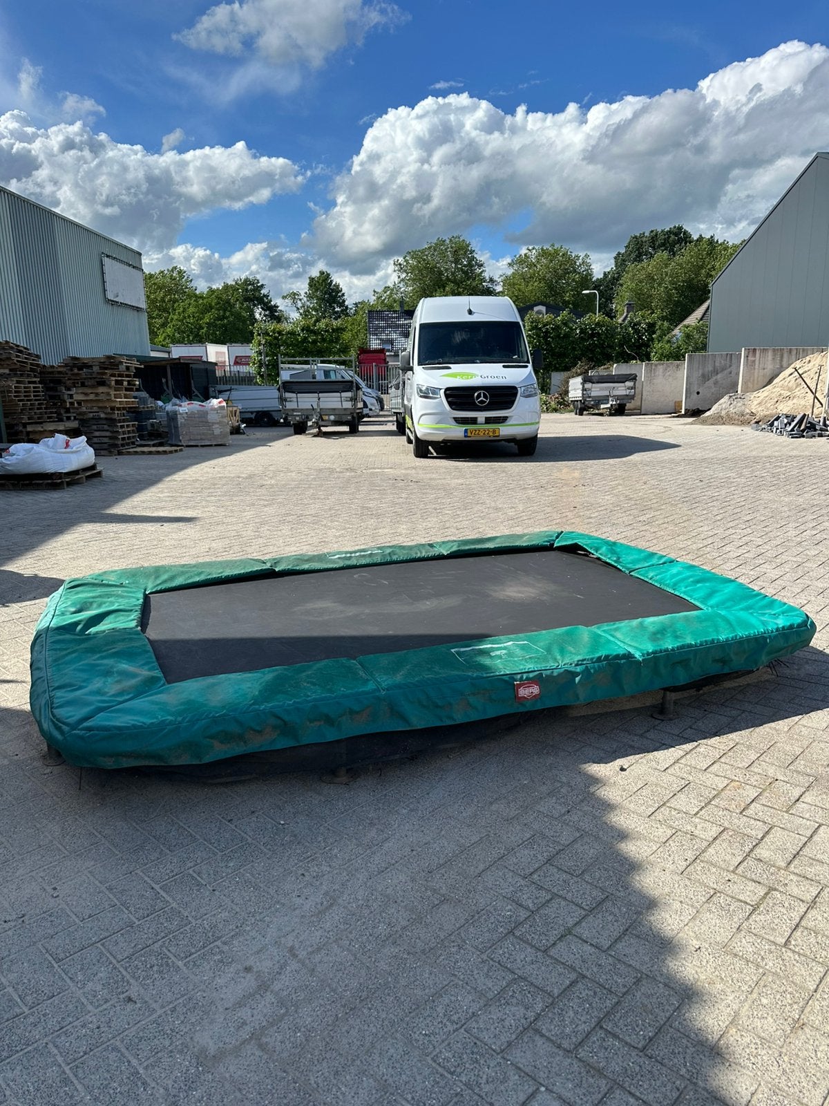 Trampoline berg, Ophalen, Gebruikt