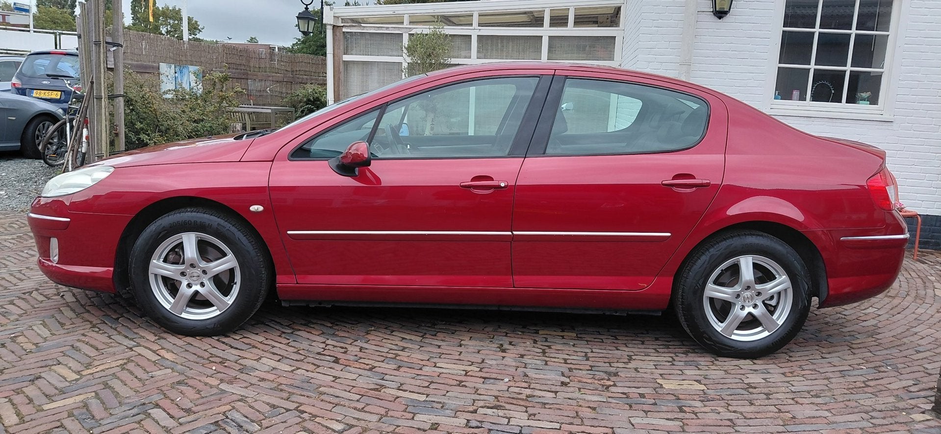 Peugeot 407 1.8 ST Pack Business Intro Leder/Google Play/Nav, 125 pk, Gebruikt, 4 cilinders, Met garantie (alle)