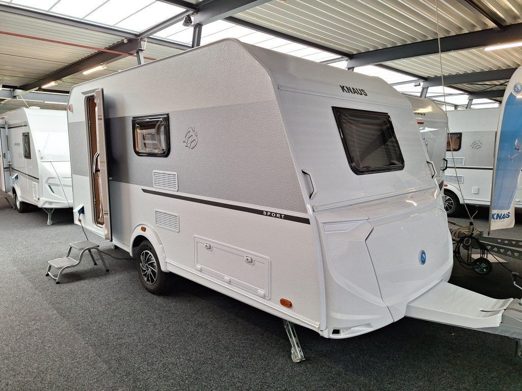 Knaus Sport 420 QD NIEUW 2026 MODEL, Caravans en Kamperen, Caravans, Bedrijf, Treinzit, Tot en met 3, Knaus