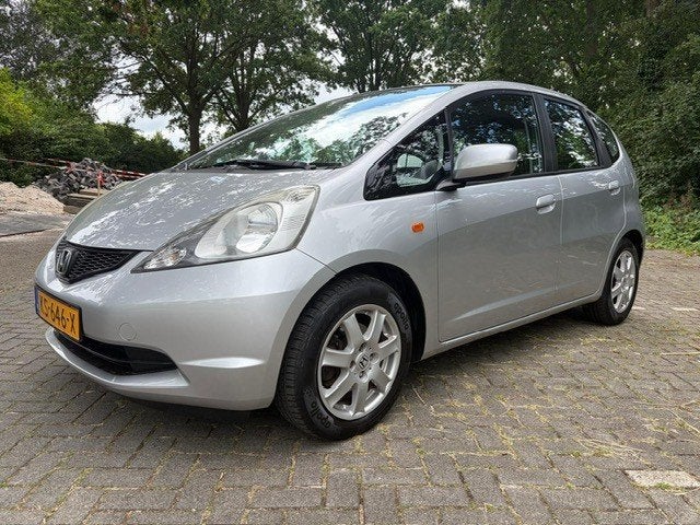 Honda Jazz 1.2 2010 Grijs, Auto's, Voorwielaandrijving, 450 kg, 40 €/maand, 4 cilinders
