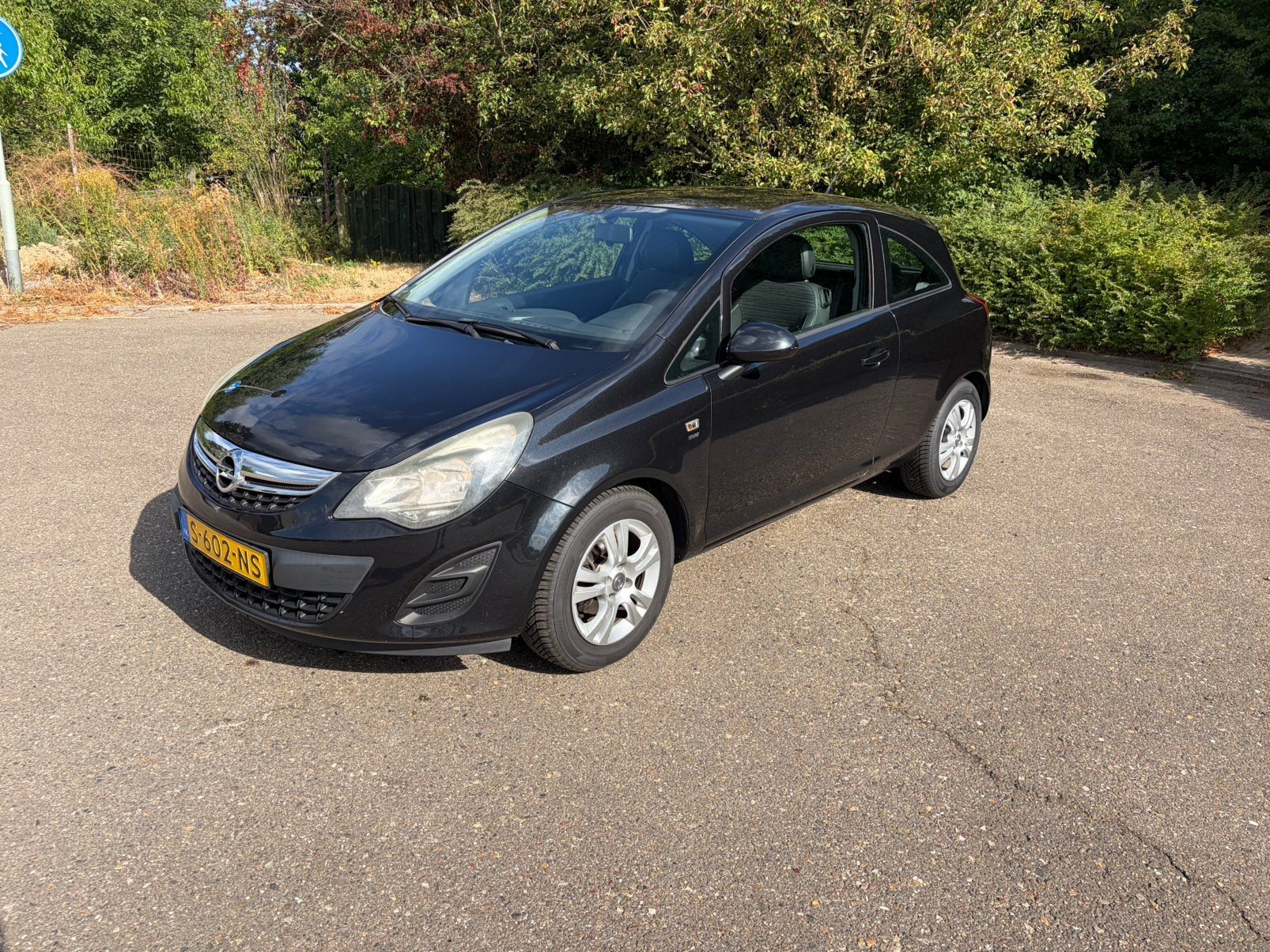 Opel Corsa 1.4 64KW 2014 Zwart, Auto's, Voorwielaandrijving, 40 €/maand, 1398 cc, Zwart