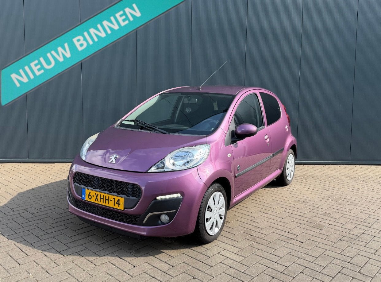 Peugeot 107 1.0 Envy 2014 | Nieuwstaat | 101.000 KMS | Uniek, Voorwielaandrijving, Overige kleuren, 4 stoelen, Origineel Nederlands