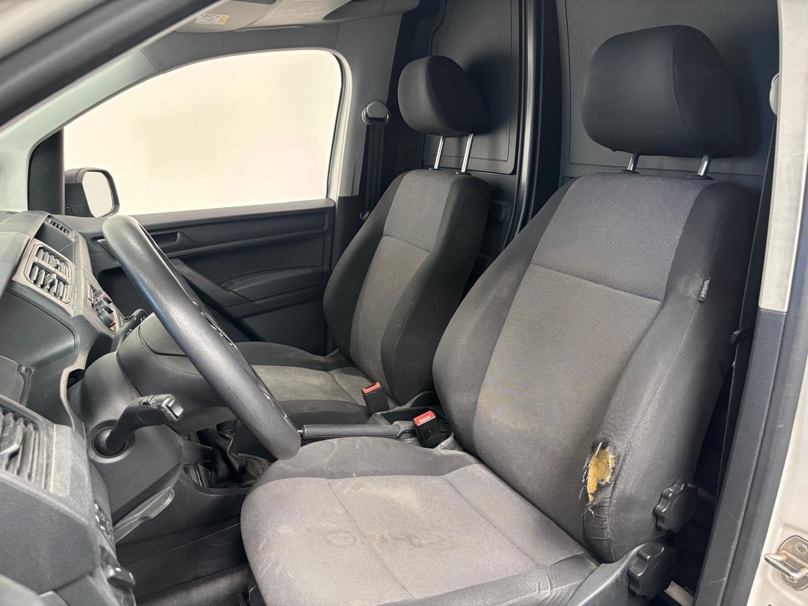 Volkswagen Caddy 2.0 TDI L2 Maxi Parkersensoren Stoelverwarm, Voorwielaandrijving, Stof, Gebruikt, Zwart