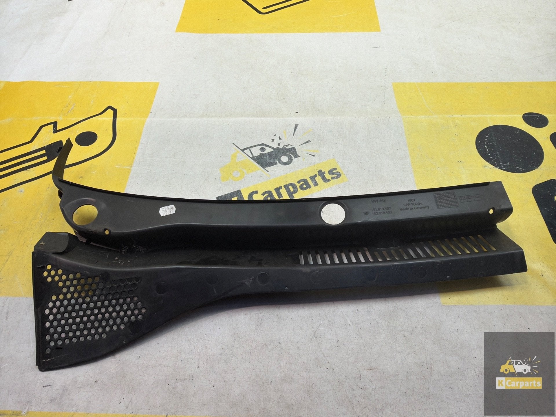 Parafaan links Vw UP 1S1819403, Gebruikt, Volkswagen, Volkswagen AG, Berliner Ring 2
38440  Wolfsburg, DE