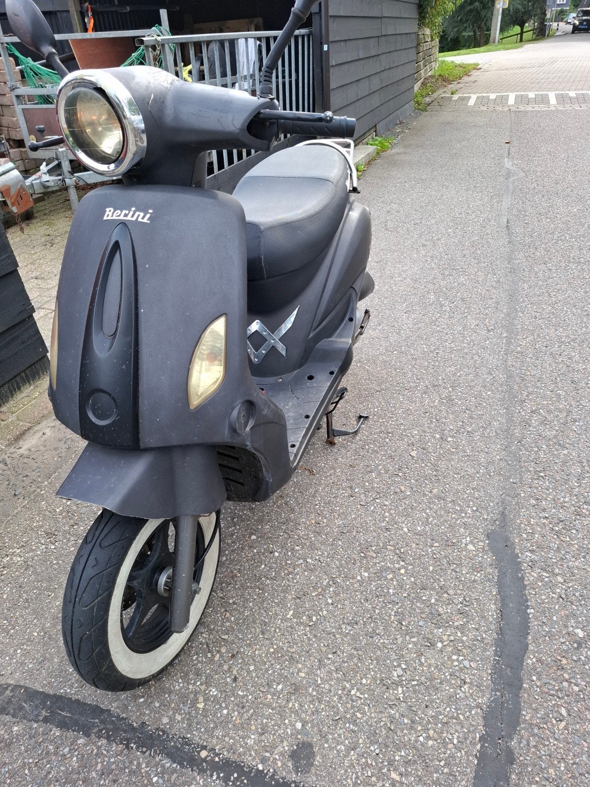 berini scooter, Fietsen en Brommers, Ophalen of Verzenden