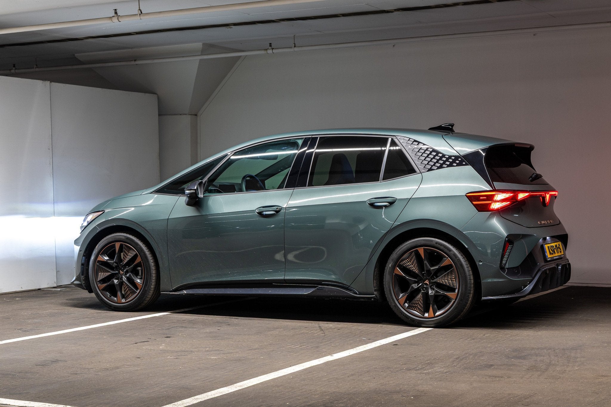 CUPRA Born Performance 61 kWh, Auto's, Automaat, 190 pk, Alcantara, Origineel Nederlands