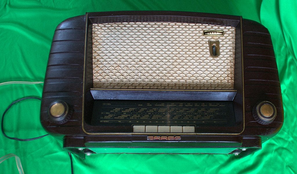bakelieten radio, Ophalen