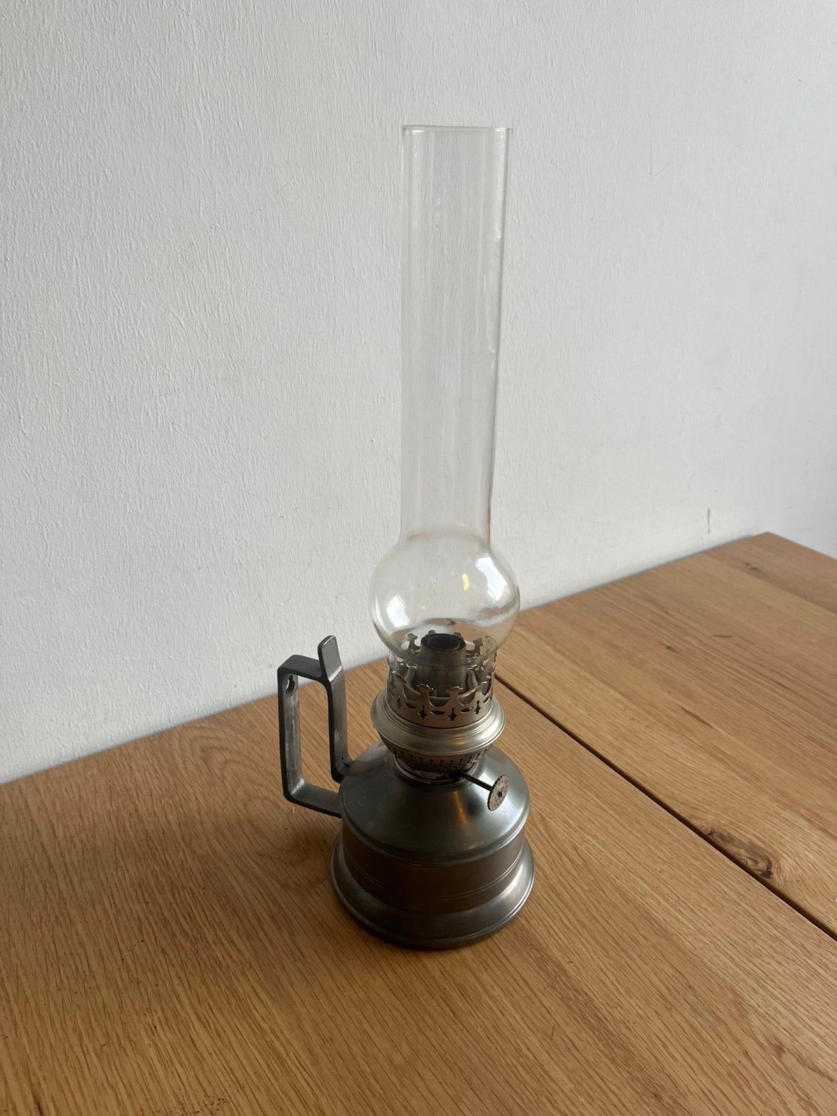 Olielamp, Ophalen
