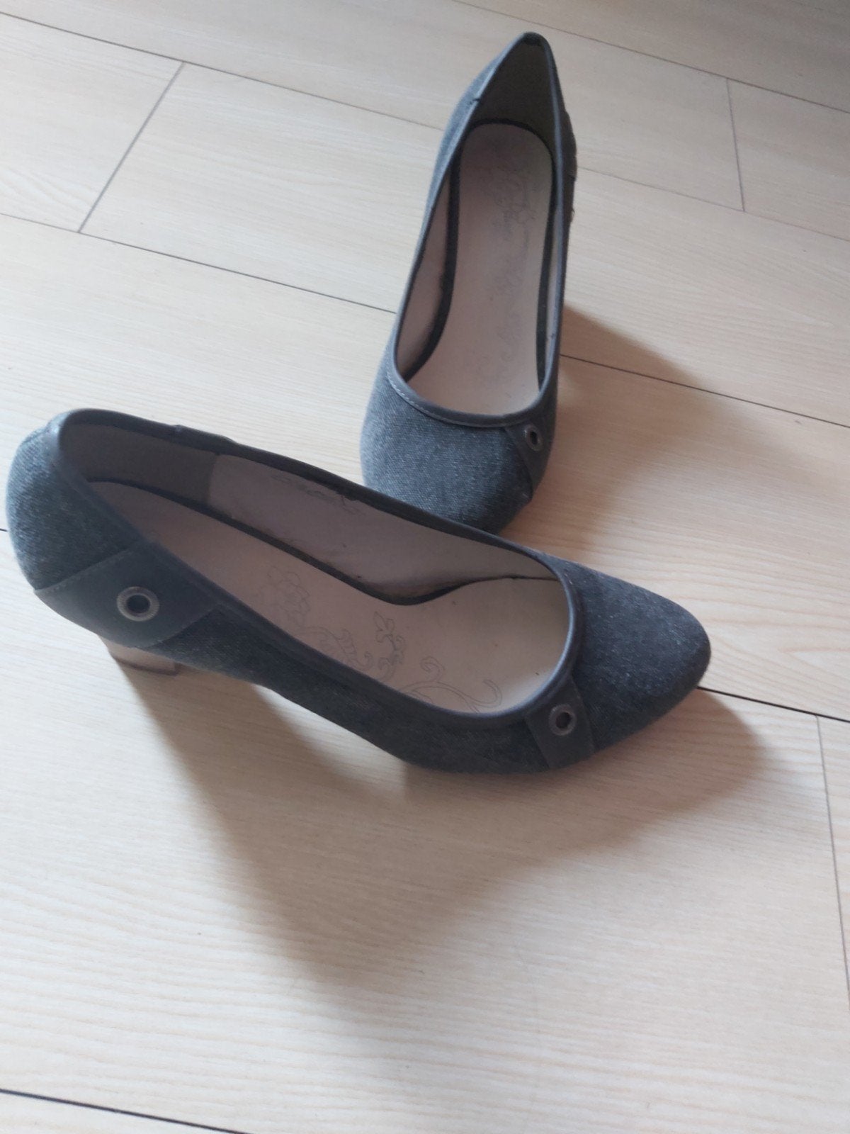 Claudia Ghizzani pumps maat 41, Ophalen of Verzenden, Grijs, Gedragen, Cla