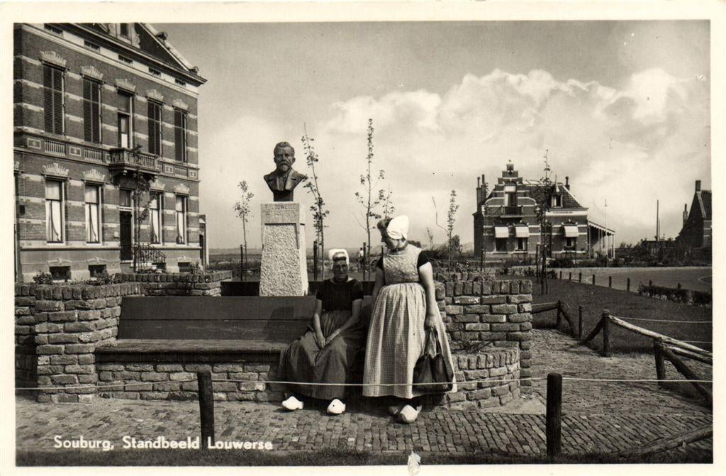 Souburg, Standbeeld Louwerse - 195? gelopen, Ophalen of Verzenden, 1940 tot 1960, Gelopen, Noord-Brabant