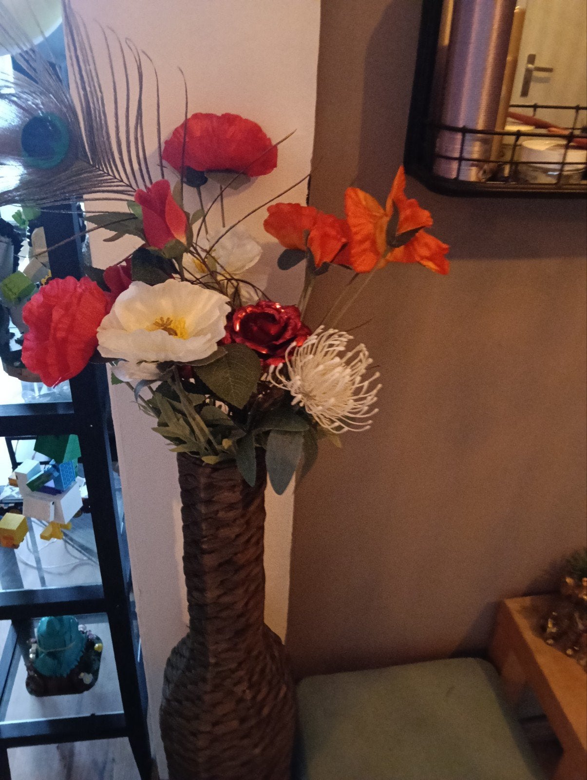 rotan vaas met kunstbloemen, Huis en Inrichting, Ophalen, Gebruikt