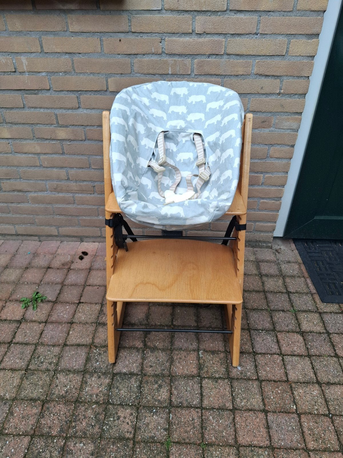 Meeegroeistoel met babyzitje en gordel, Ophalen