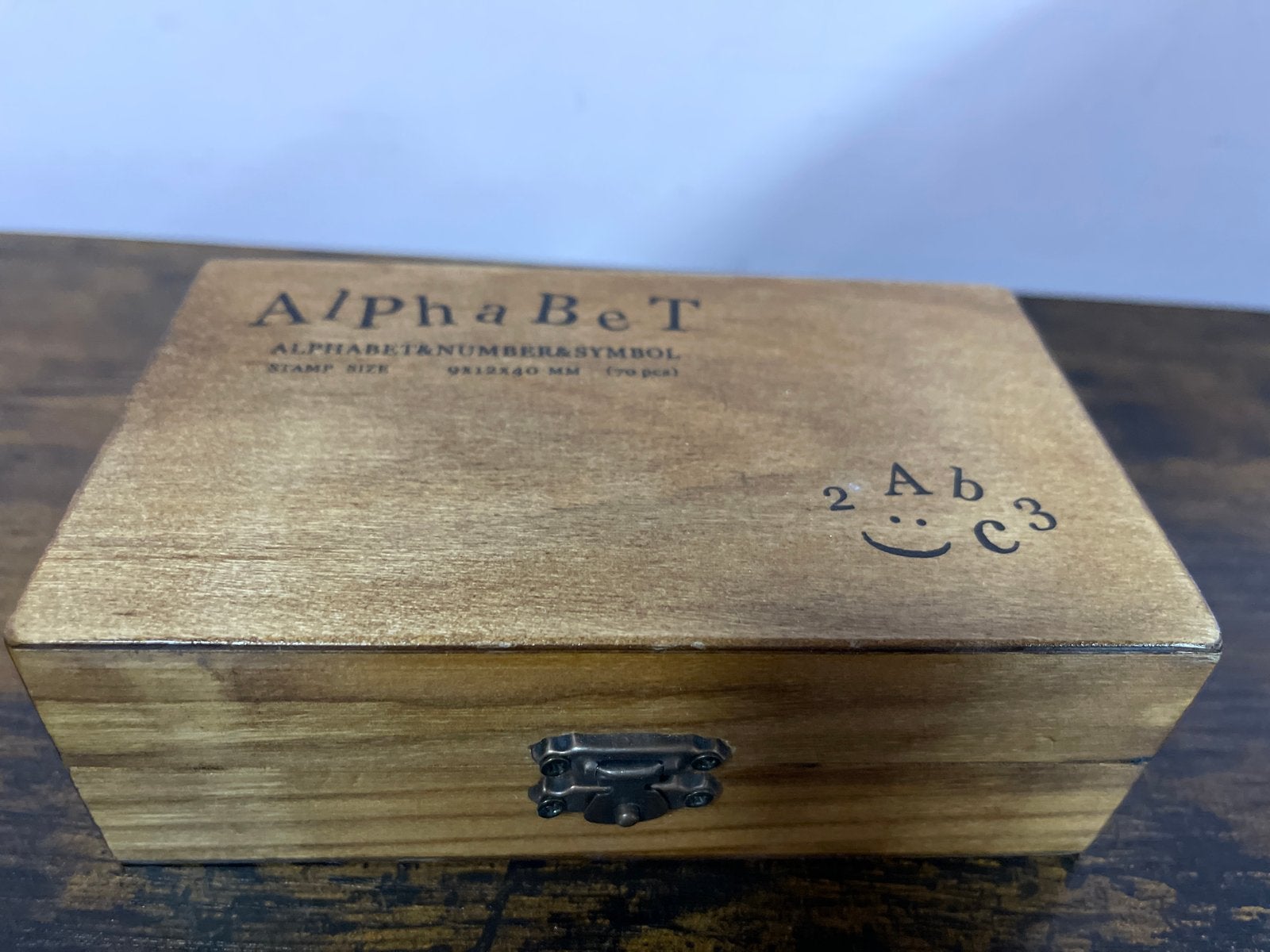Houten vintage stempelset alfabet, cijfers en symbolen, Gebruikt, Overige thema's, Overige merken, Bruin