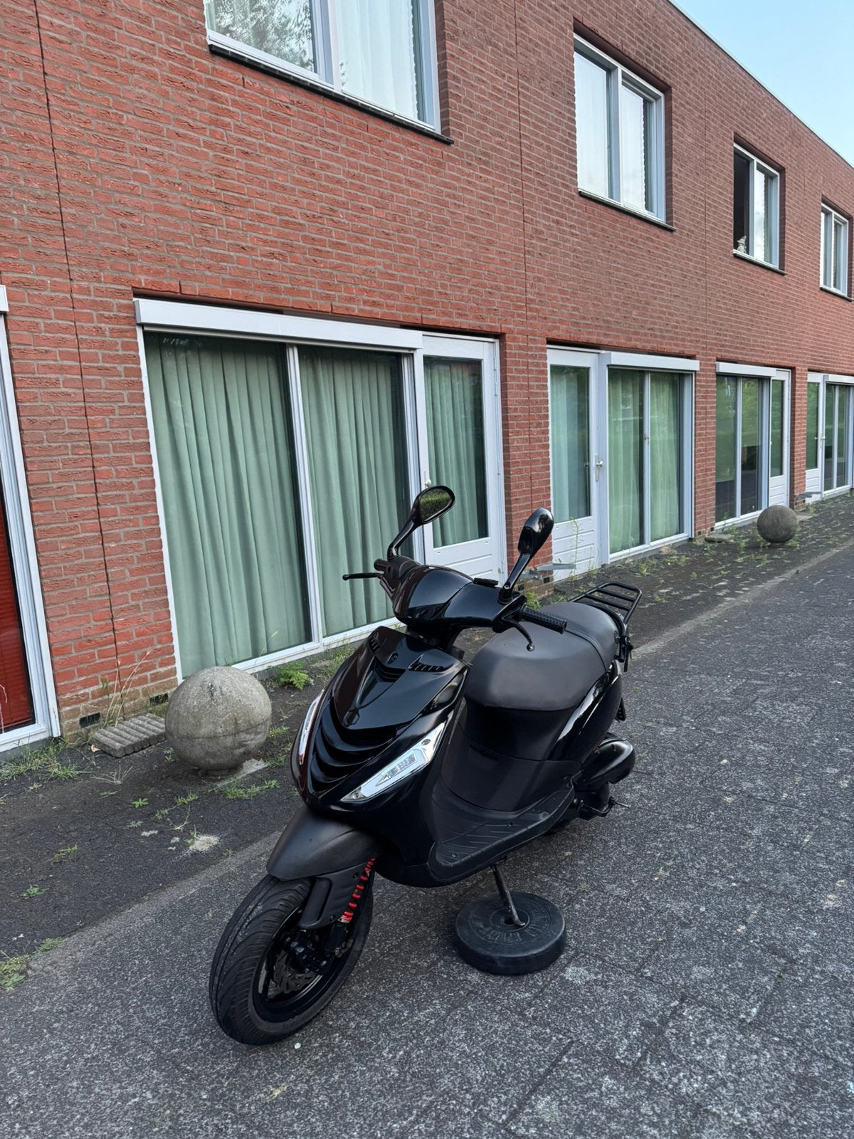 Zip 150lc op brom, Ophalen of Verzenden, Zo goed als nieuw, Tweetakt, Zip