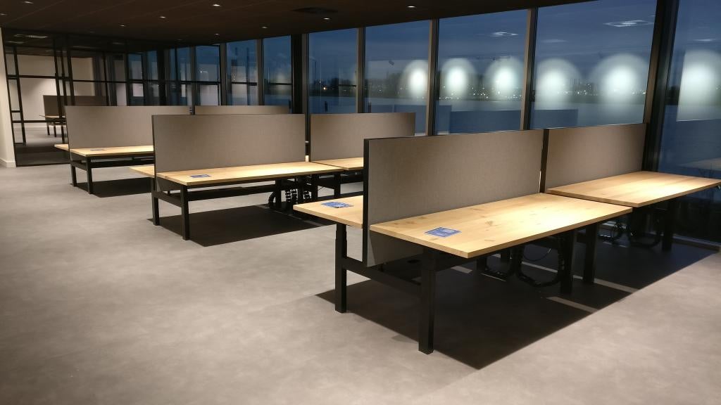Frame Duo elektrisch Zit-Sta Bureau zwart kabelgoot (nieuw), Ophalen, Metaal, In hoogte verstelbaar, Nieuw