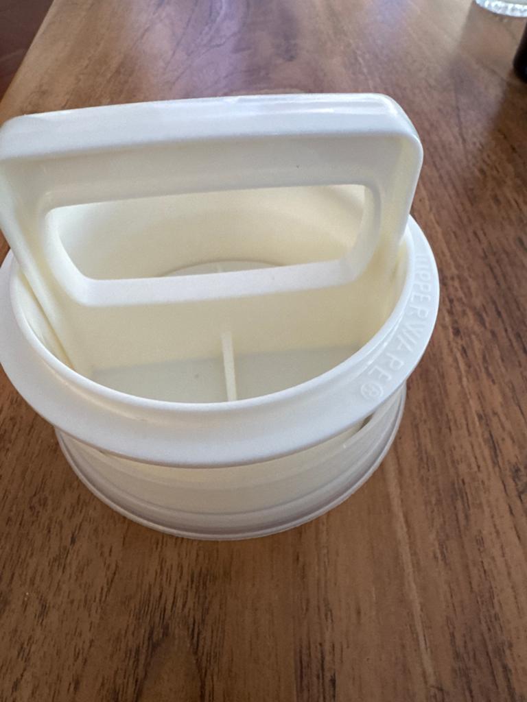 Tupperware Hamburger Pers - Maak zelf perfecte burgers, Ophalen of Verzenden, Zo goed als nieuw, Wit, Overige typen