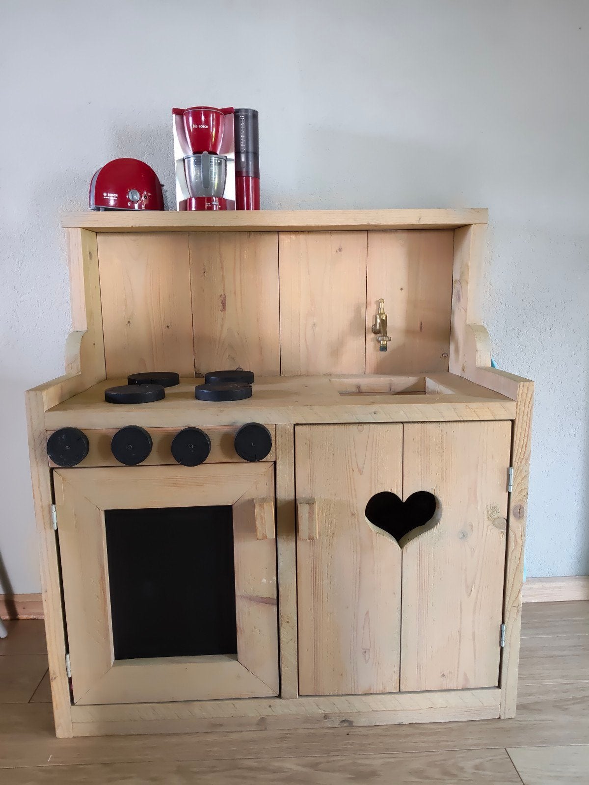 Houten Speelkeuken met Oven en Hartjesdetail, Ophalen, Gebruikt, Hout, Speelkeuken