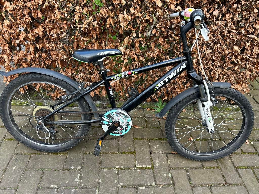 B'Twin kinderfiets 20 inch - Zwart, Ophalen, Gebruikt, 20 inch of meer