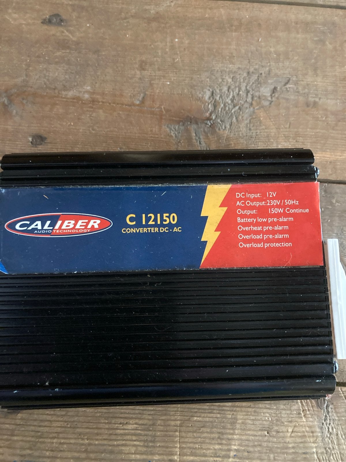 Caliber C 12150 DC-AC Omvormer 12V naar 230V 150W, Verzenden, Gebruikt