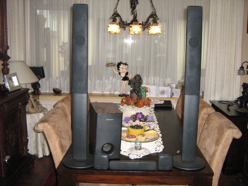 surroundset van Samsung, 120 tot 150 watt, Speakerset, Geschikt voor surround/home cinema, Zo goed als nieuw