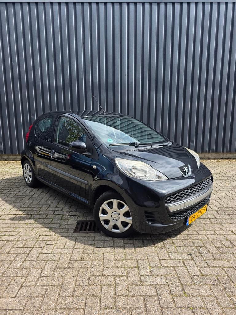Peugeot 107 - Nieuwe APK + Koppeling., Voorwielaandrijving, Stof, Zwart, Zwart