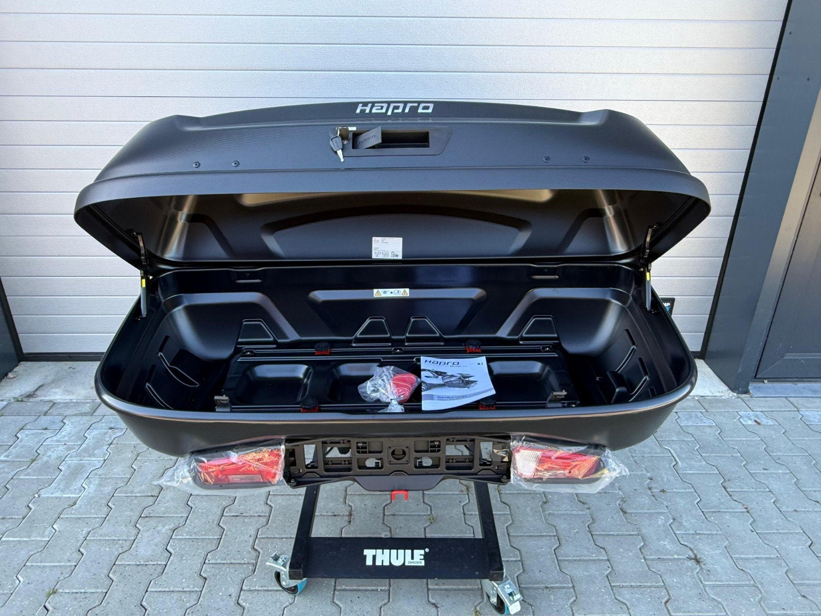 HAGELNIEUWE MOOIE ACTIE Hapro Boxer+platform trekhaakboxen, Auto diversen, Dakkoffers, Ophalen of Verzenden, Zo goed als nieuw