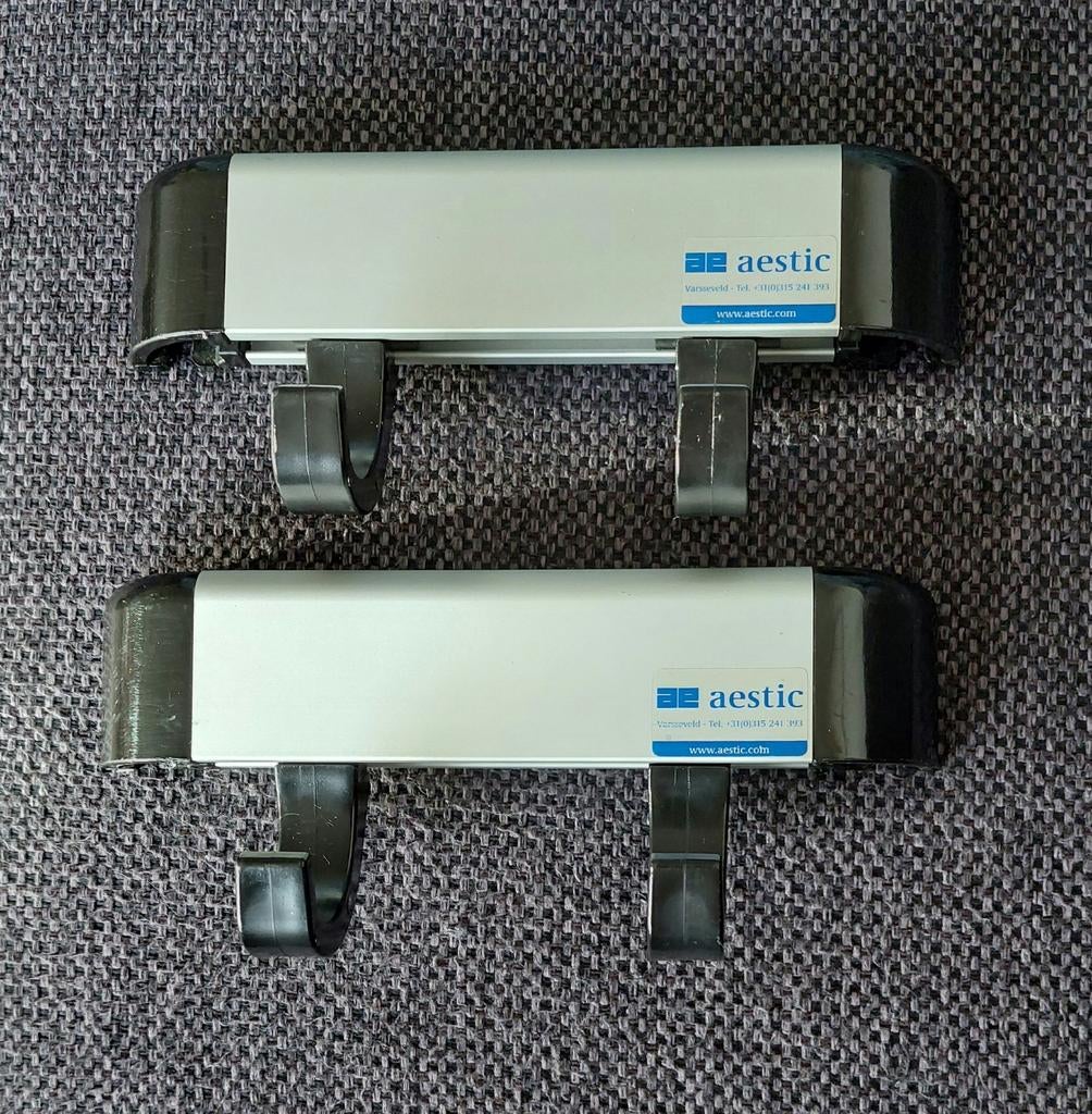 2 x Aestic wandkapstok, 2 haaks ieder., Wandkapstok, Ophalen of Verzenden, Zo goed als nieuw, Minder dan 100 cm