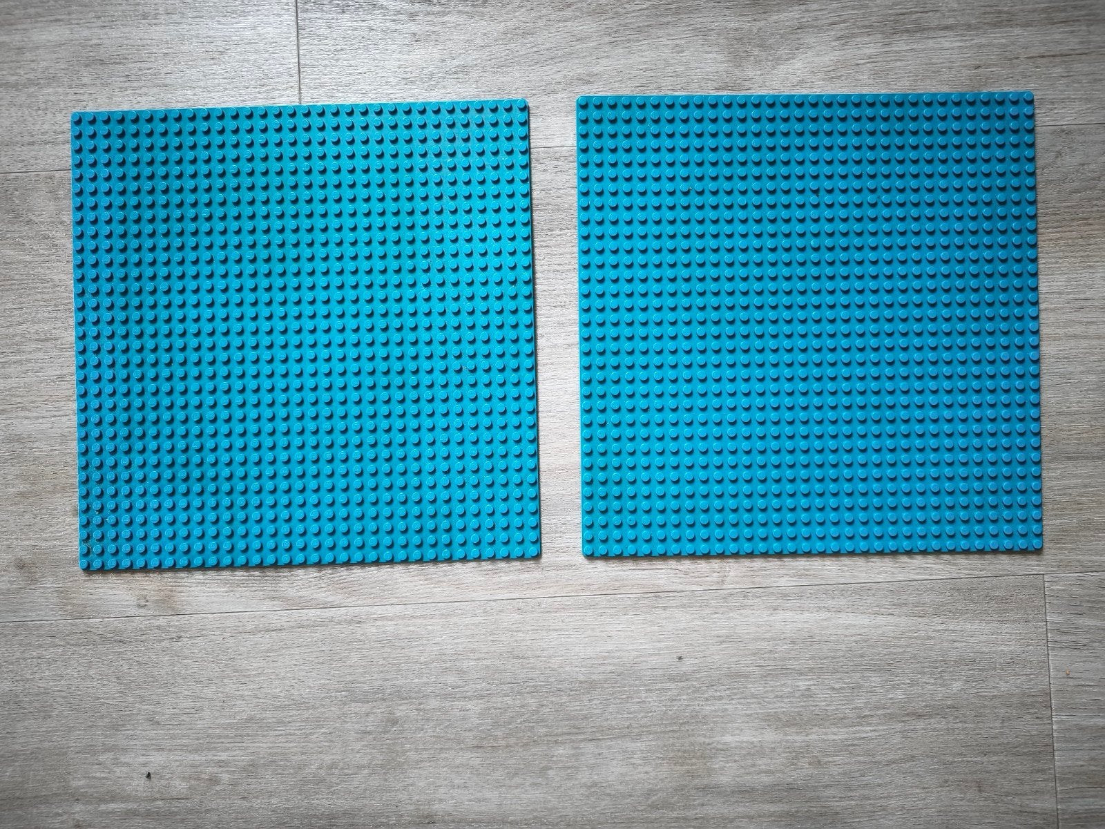 2 lego bouwplaten grondplaten blauw 32x32, Kinderen en Baby's, Speelgoed | Duplo en Lego, Ophalen of Verzenden, Gebruikt, Grondplaat