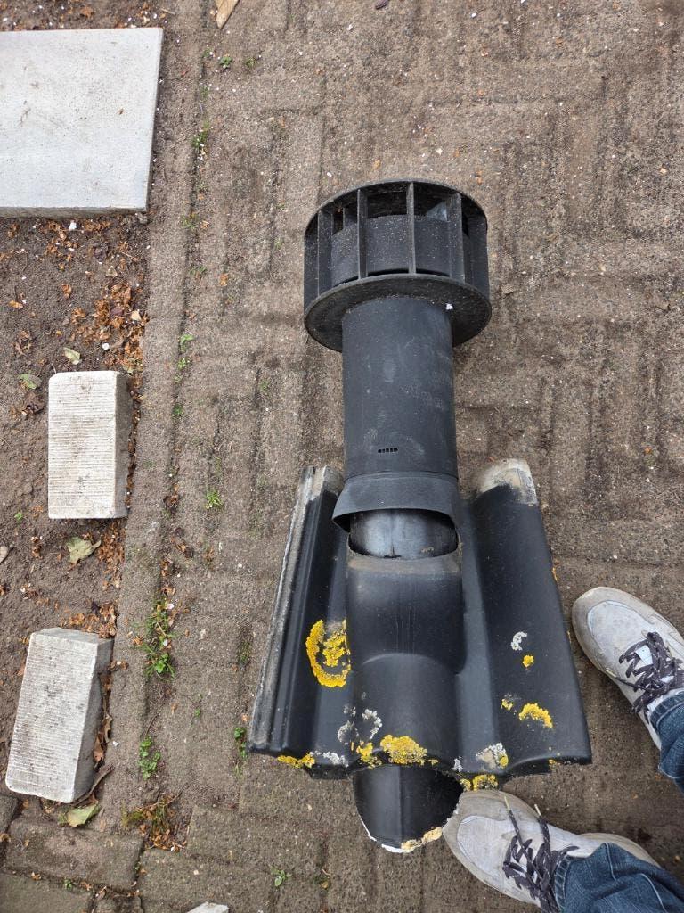 ontluchting dak doorvoer- gebruikt maar nog goed Type dakpan, Afvoer, Gebruikt, Pvc, Ophalen of Verzenden