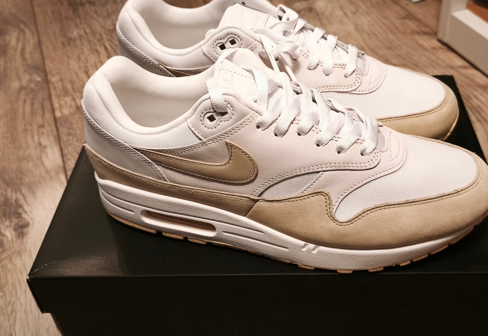 Nike Air Max 1 Sanddrift-Phantom, Ophalen of Verzenden, Nieuw, Wit, Sneakers of Gympen