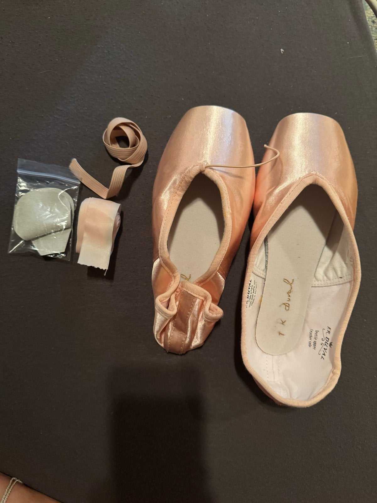 Nieuwe spitzen: Duval (44) en Merlet (38,5) met accessoires, Ophalen, Nieuw, Dansschoenen