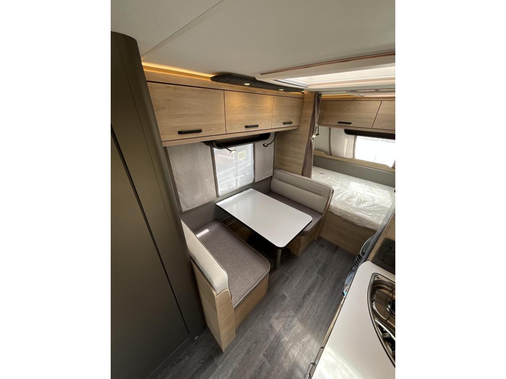 Weinsberg CaraOne Edition HOT 480 QDK STAPELBED-ACTIE MODEL, Caravans en Kamperen, Caravans, Overige merken, Bedrijf, Treinzit