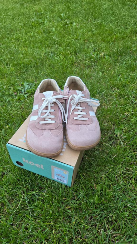 Koel barefoot declan suede old pink maat 39, Ophalen of Verzenden, Zo goed als nieuw, Zwart, Sneakers of Gympen