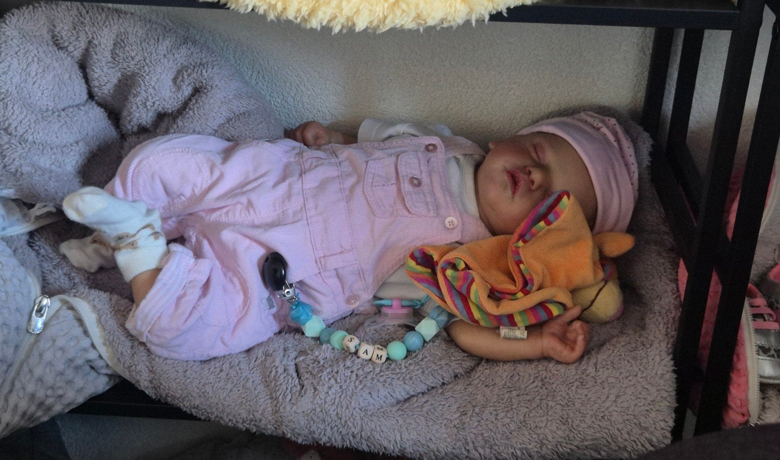 schattig klein rebornkindje Sam van Gudrun Legler, Ophalen of Verzenden, Zo goed als nieuw, Babypop, Levensecht of Reborn