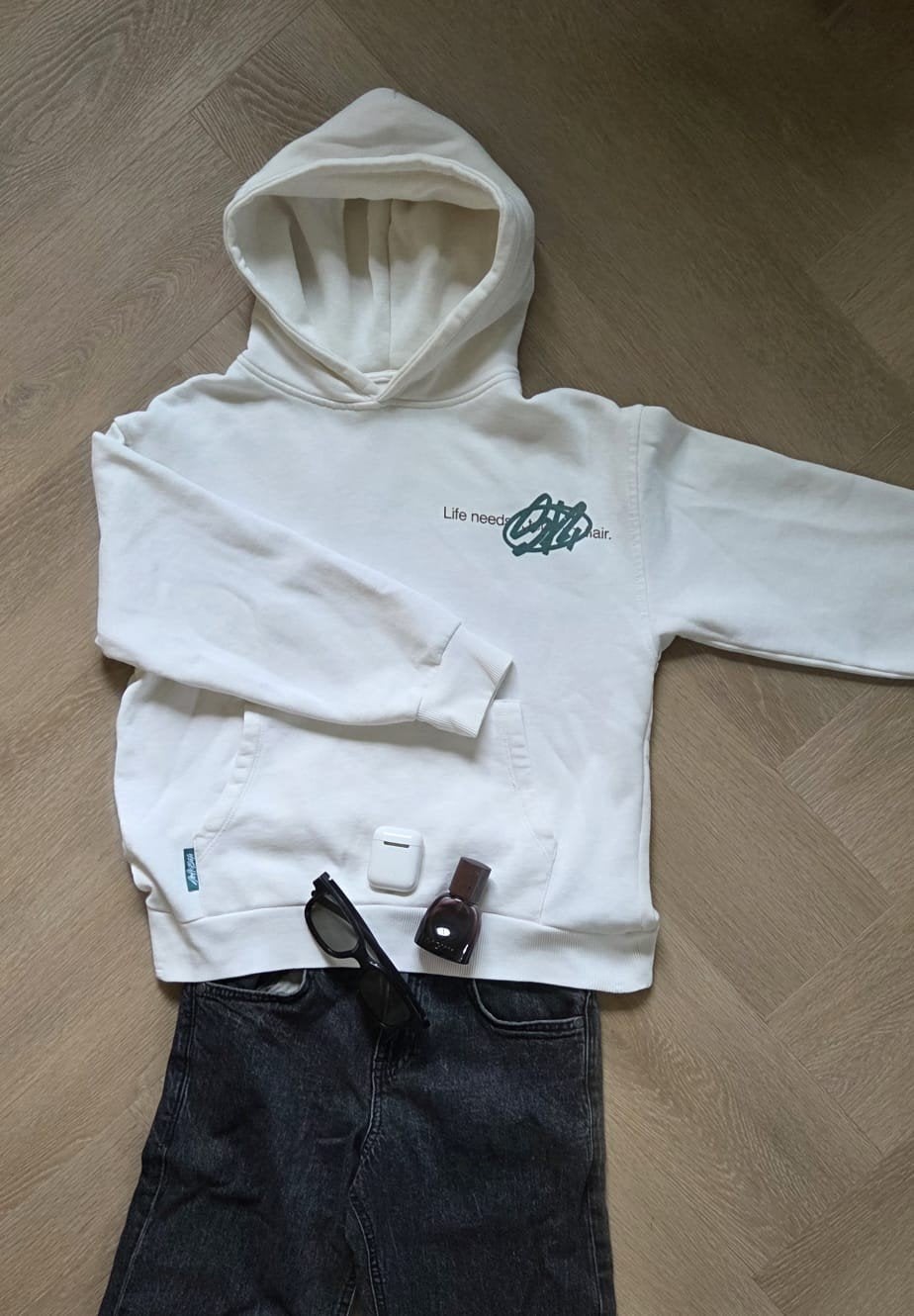 Witte hoodie met print - Zara (maat 152), Gebruikt, Verzenden, Jongen of Meisje, Trui of Vest
