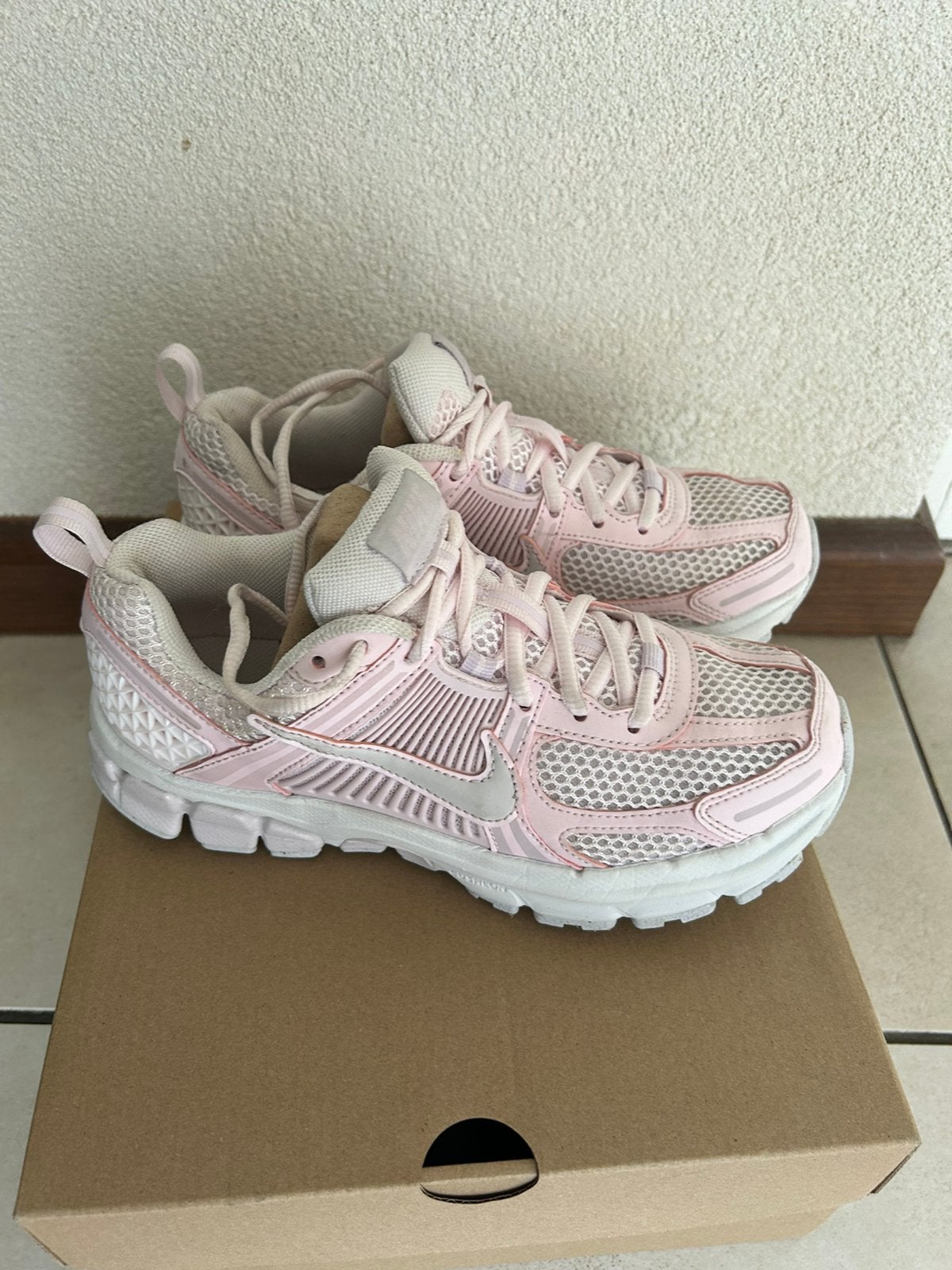 Zgan rose nike s maat 36/5 te koop, Ophalen of Verzenden, Zo goed als nieuw, Roze, Sneakers of Gympen