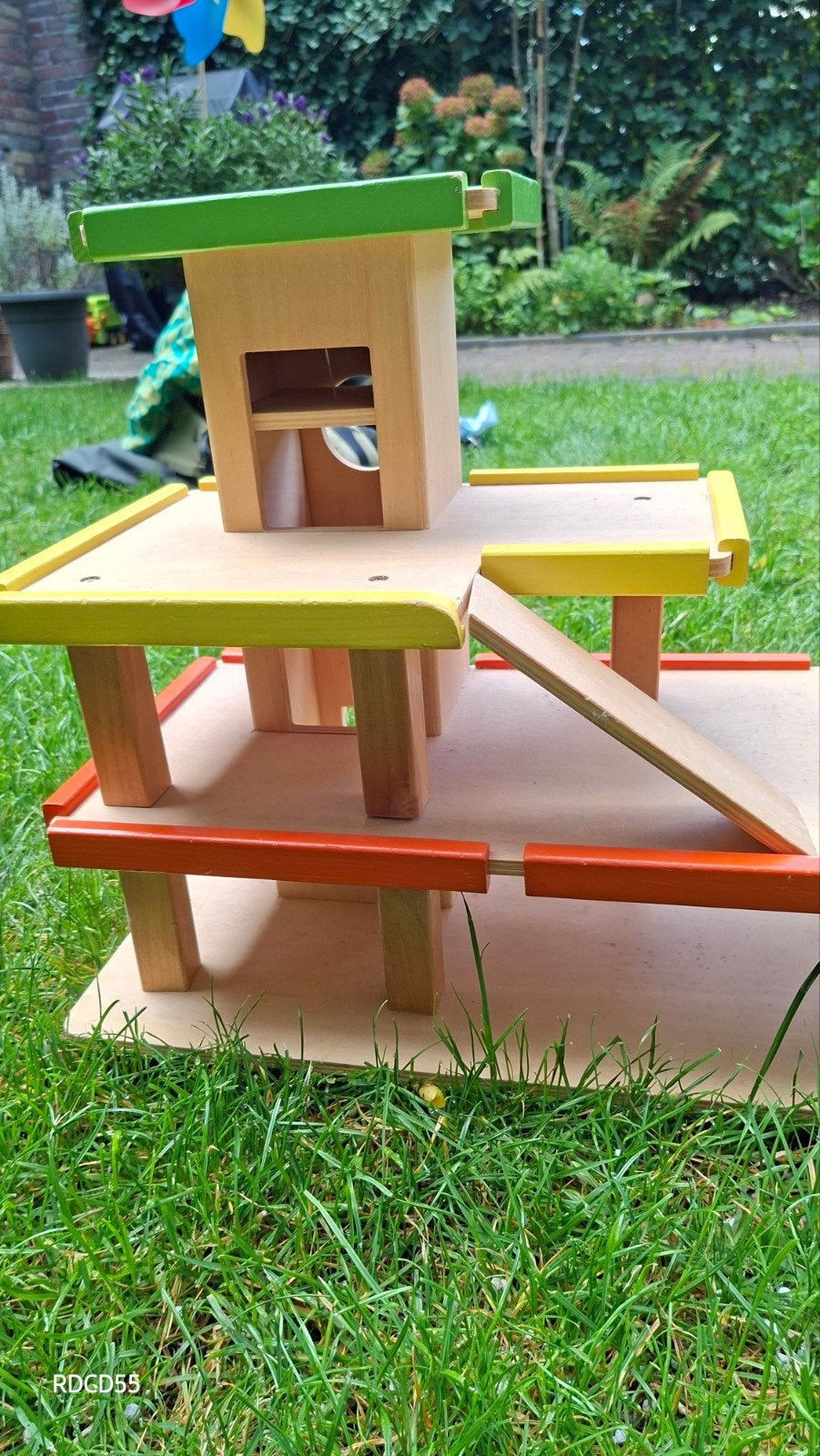 houten autogarage, Ophalen