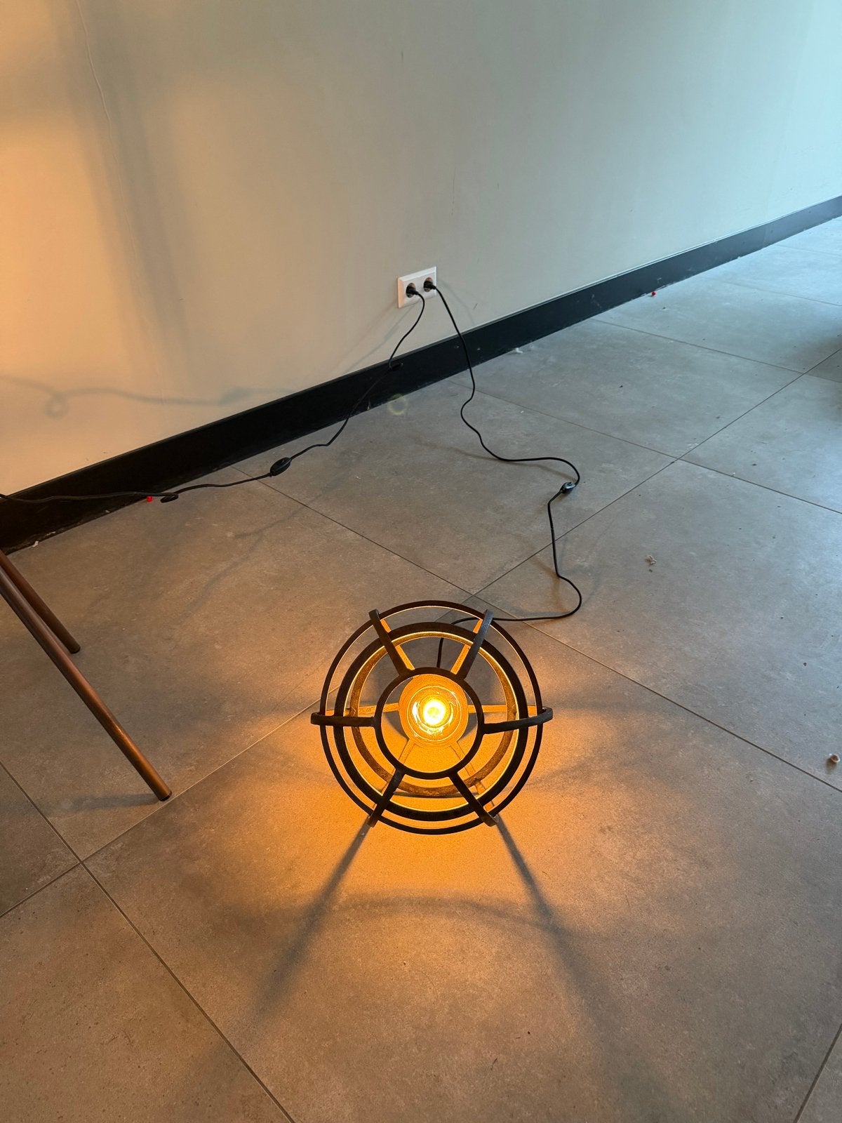 Foto 7 van Industriële tafellamp en hanglampen set - Zwart metaal