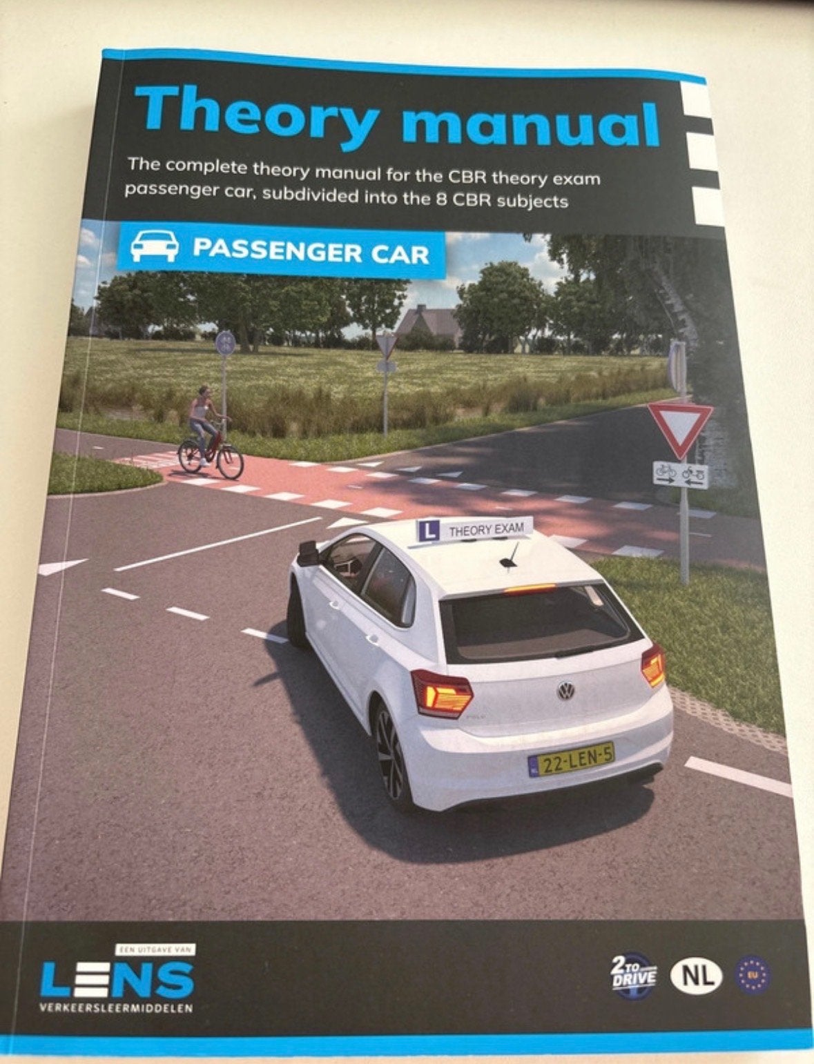 Theory book dirving license B (Lens, 2026 editie), Boeken, Ophalen of Verzenden, Alpha, Zo goed als nieuw, Overige niveaus