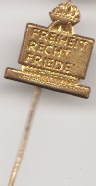 Goudkl. vintage speld 'freiheit recht friede', Verzamelen, Speldjes, Pins en Buttons, Verzenden, Zo goed als nieuw