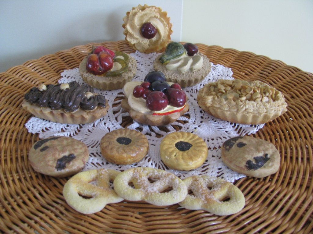 Decoratie * 7 x namaak koekje & 6 x gebakje * in 1 koop =, Ophalen of Verzenden, Zo goed als nieuw