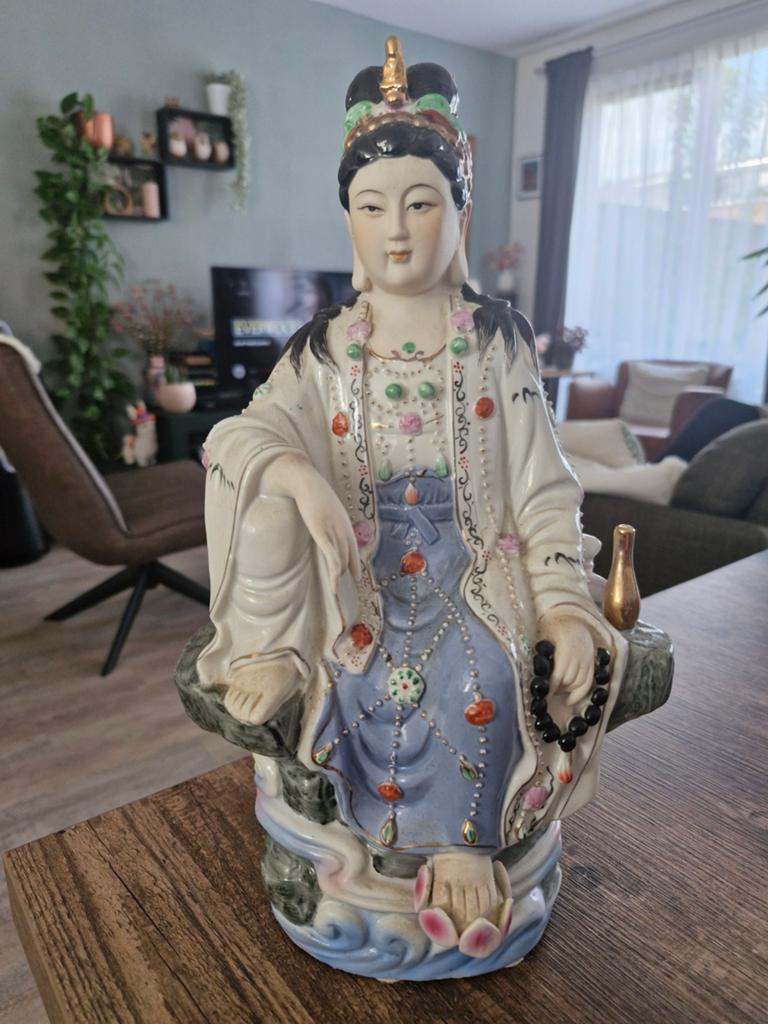 Porseleinen Bodhisattva Guanyin

Beeld, Ophalen of Verzenden